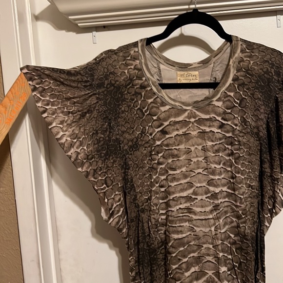 Torn by Ronny kobo snake print blouse - Picture 4 of 6